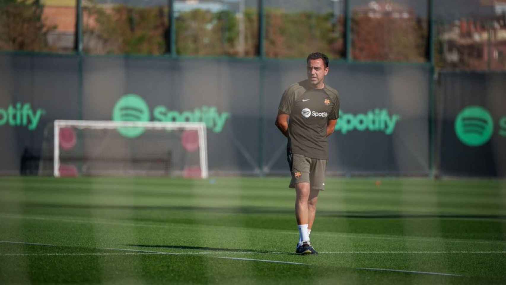 Xavi Hernández, en el último entrenamiento antes de viajar a Portugal