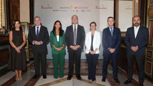 Foto de familia de la presentación en sociedad de la alianza Fundamentales / EP