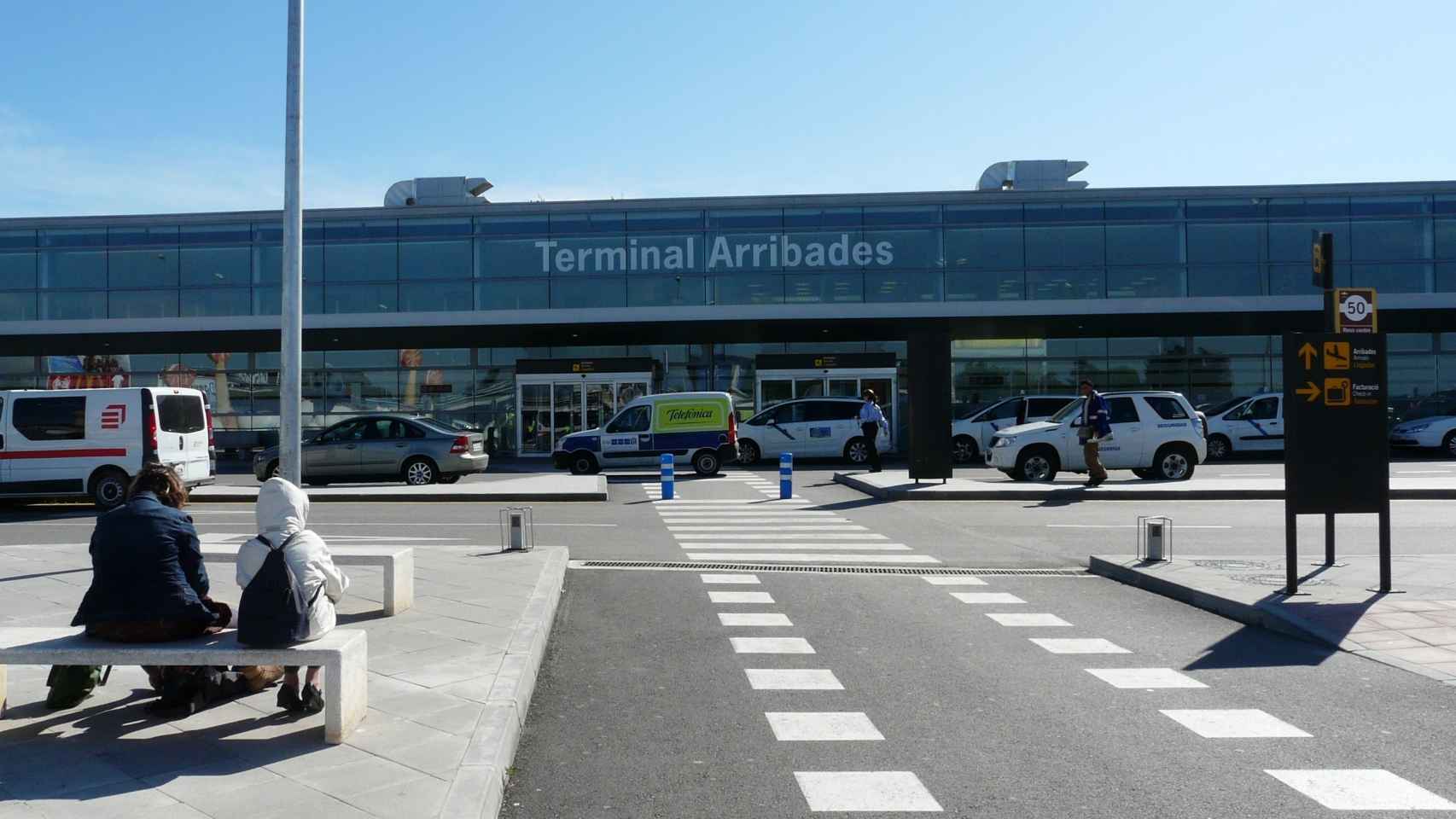 Fachada del Aeropuerto de Reus