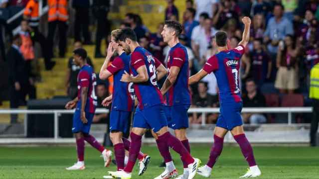 El Barça, durante el triunfo contra el Cádiz en Montjuïc