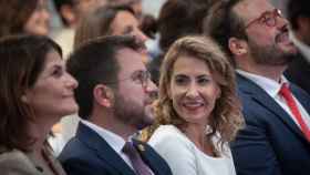 La ministra de Transportes en funciones, Raquel Sánchez (dcha.), junto al presidente de la Generalitat, Pere Aragonès / EP
