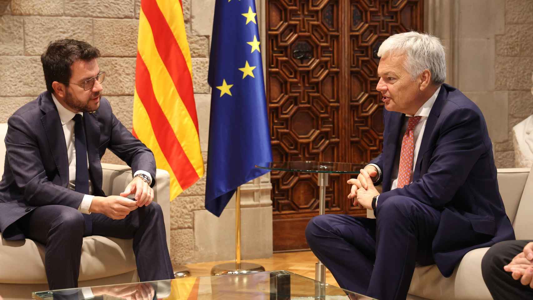 El presidente de la Generalitat, Pere Aragonès, y el comisario de Justicia de la Unión Europea, Didier Reynders