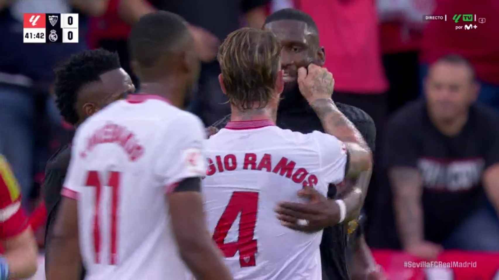 El pique entre Sergio Ramos y Antonio Rüdiger durante el Sevilla-Madrid