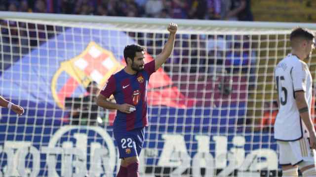 Ilkay Gundogan celebra su primer gol con el Barça en el clásico