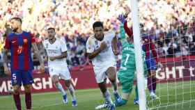 Bellingham celebra el gol de la victoria del Real Madrid en Montjuïc