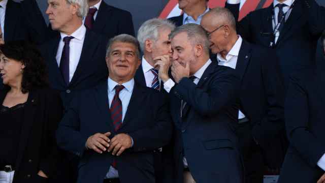 Jaume Collboni y Joan Laporta en el clásico Barça - Real Madrid