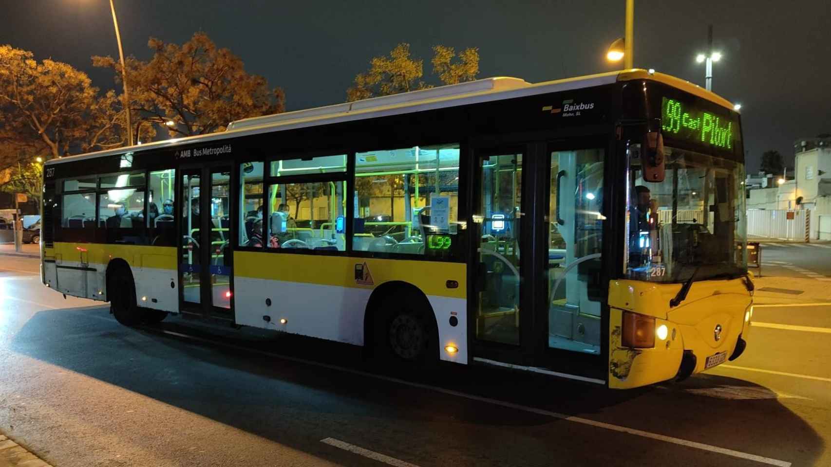 Imagen de un bus de Avanza en el Baix Llobregat sur, donde opera el servicio