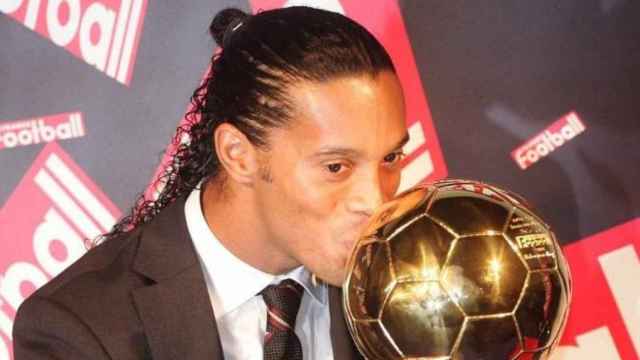Balón de Oro a Ronaldinho