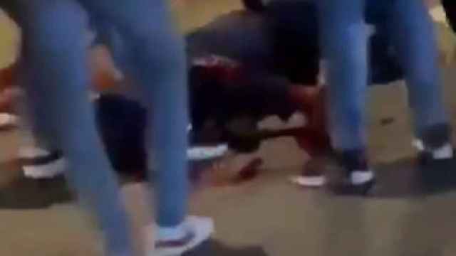 Un joven apuñalado cerca de una discoteca de Mataró