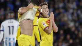 Ferran Torres, tapándose la cara con la camiseta tras fallar un gol