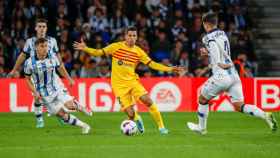 Joao Cancelo controla un balón contra la Real Sociedad en Liga