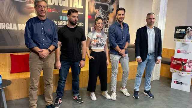 De izquierda a derecha: Francesc Fajula, Nate Gentile, Miriam González, Carlos Santa Engracia y Jordi Arrufí en la presentación de la tercera edición de Jump2Digital