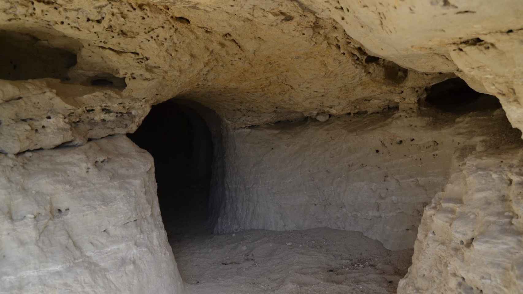 Cuevas Montgons