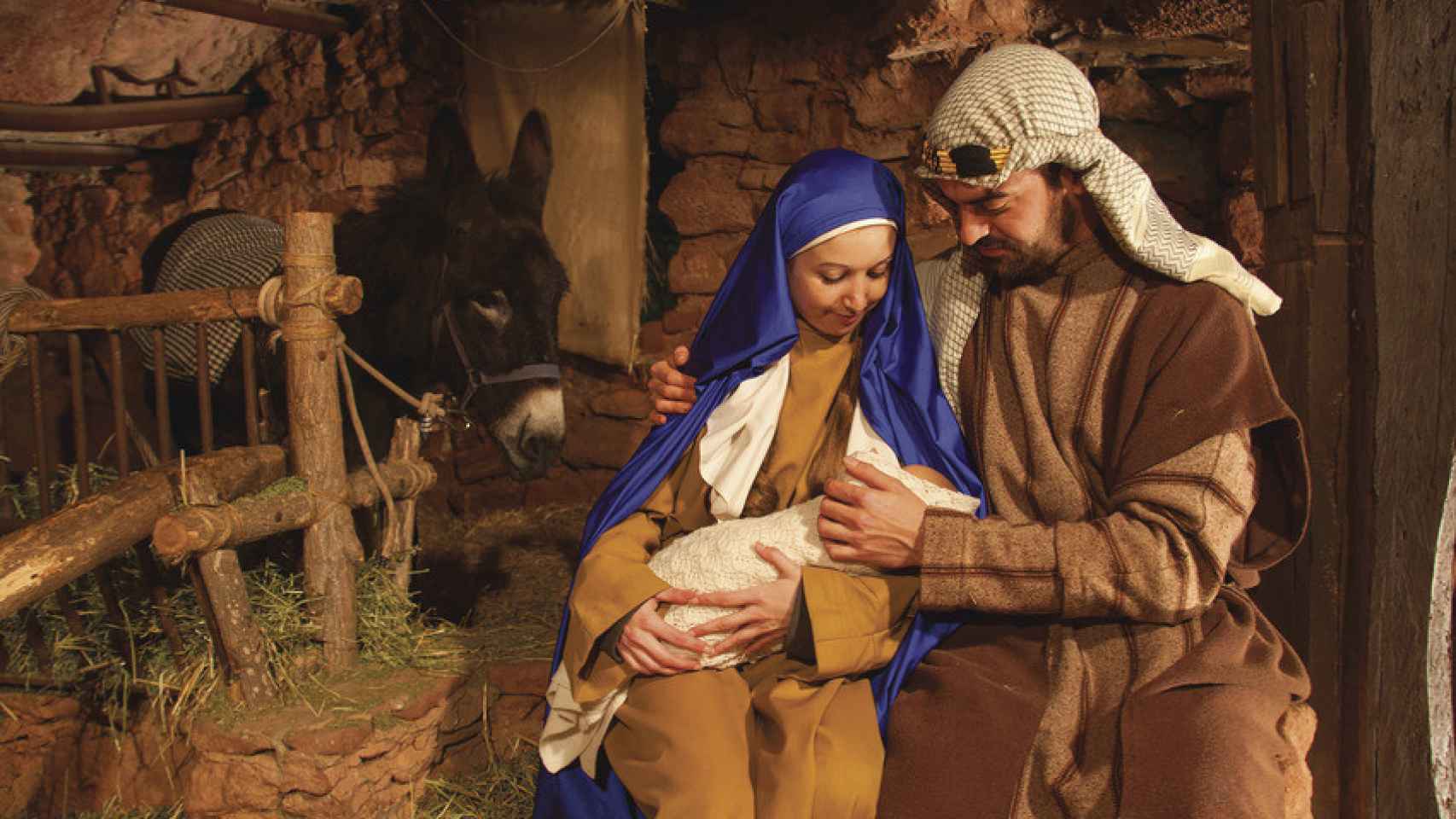 María, José y el niño Jesús en el pesebre de Corbera de Llobregat
