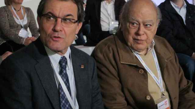 Los expresidentes de la Generalitat Artur Mas (i) y Jordi Pujol (d)