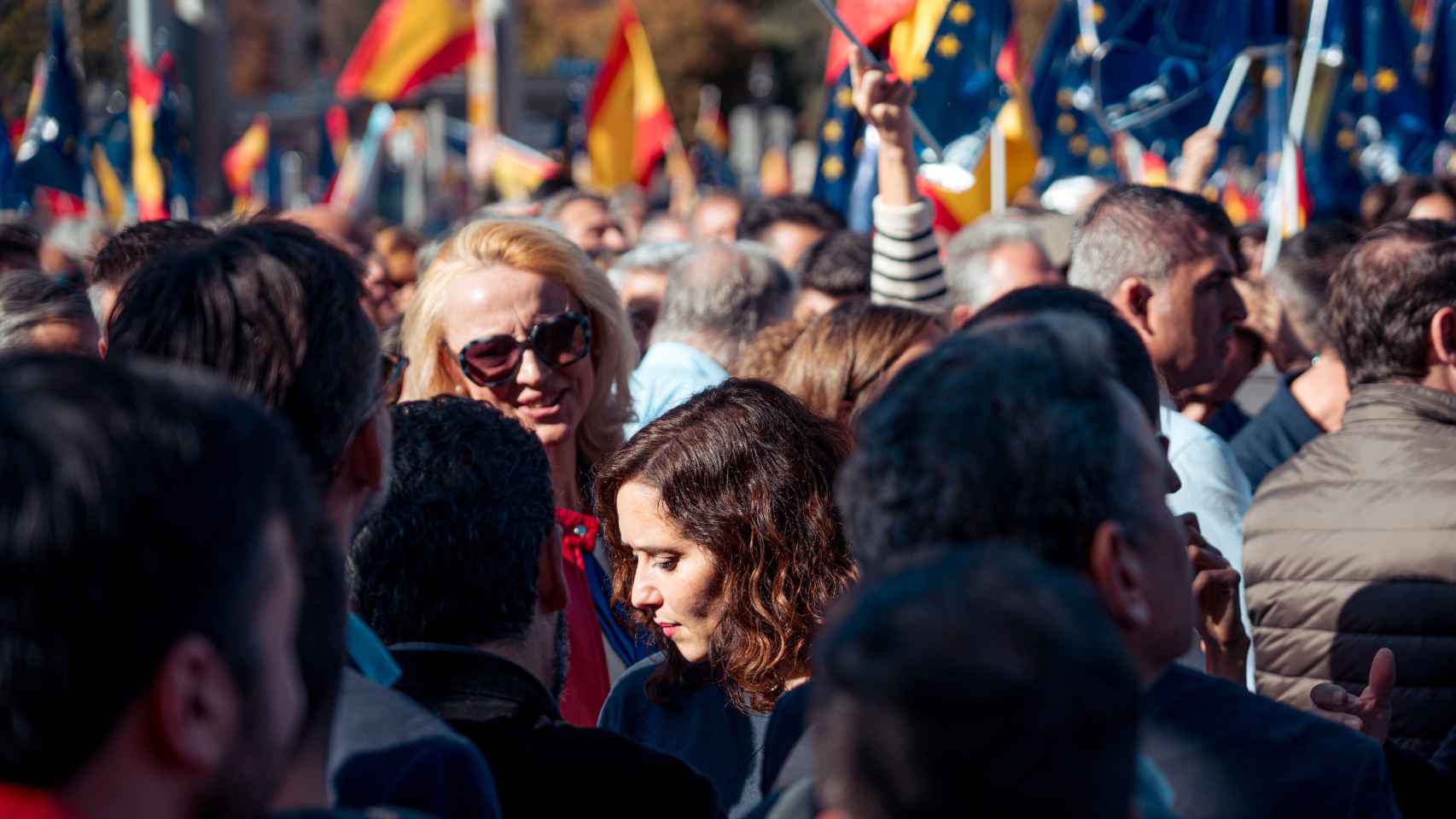 La presidenta de la Comunidad de Madrid, Isabel Díaz Ayuso, durante una manifestación contra la amnistía, en Cibeles