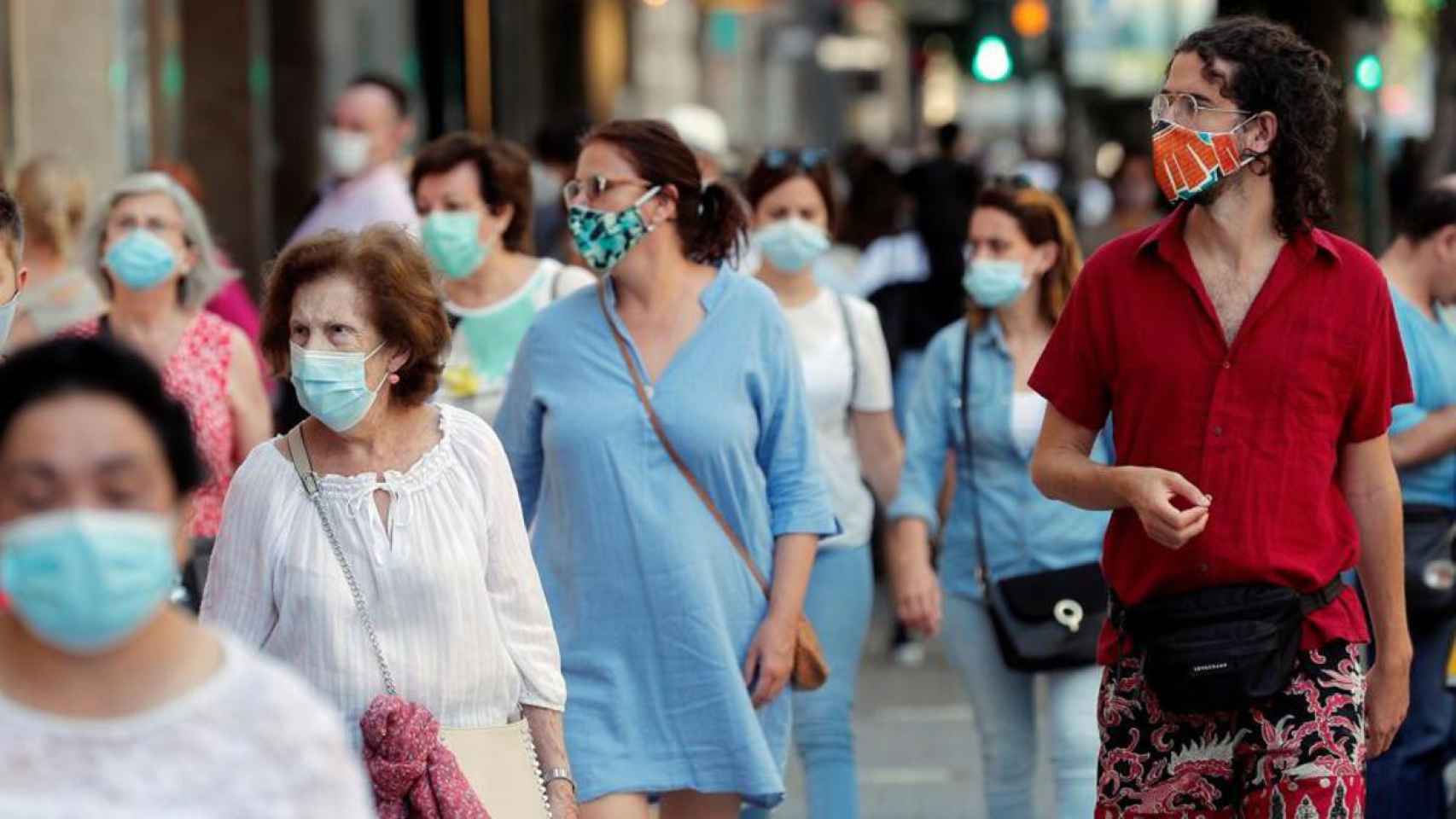 Con la ley antipandemia vasca, la utilizacin de mascarillas por la calle seguir siendo obligatoria para protegerse de la Covid-19. /EFE