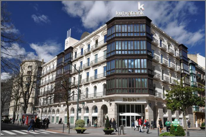 Sede de Kutxabank en Bilbao, en una imagen de archivo / EFE