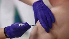 El Gobierno vasco reprograma la vacunacin a la espera de la decisin del Consejo Interterritorial / EP