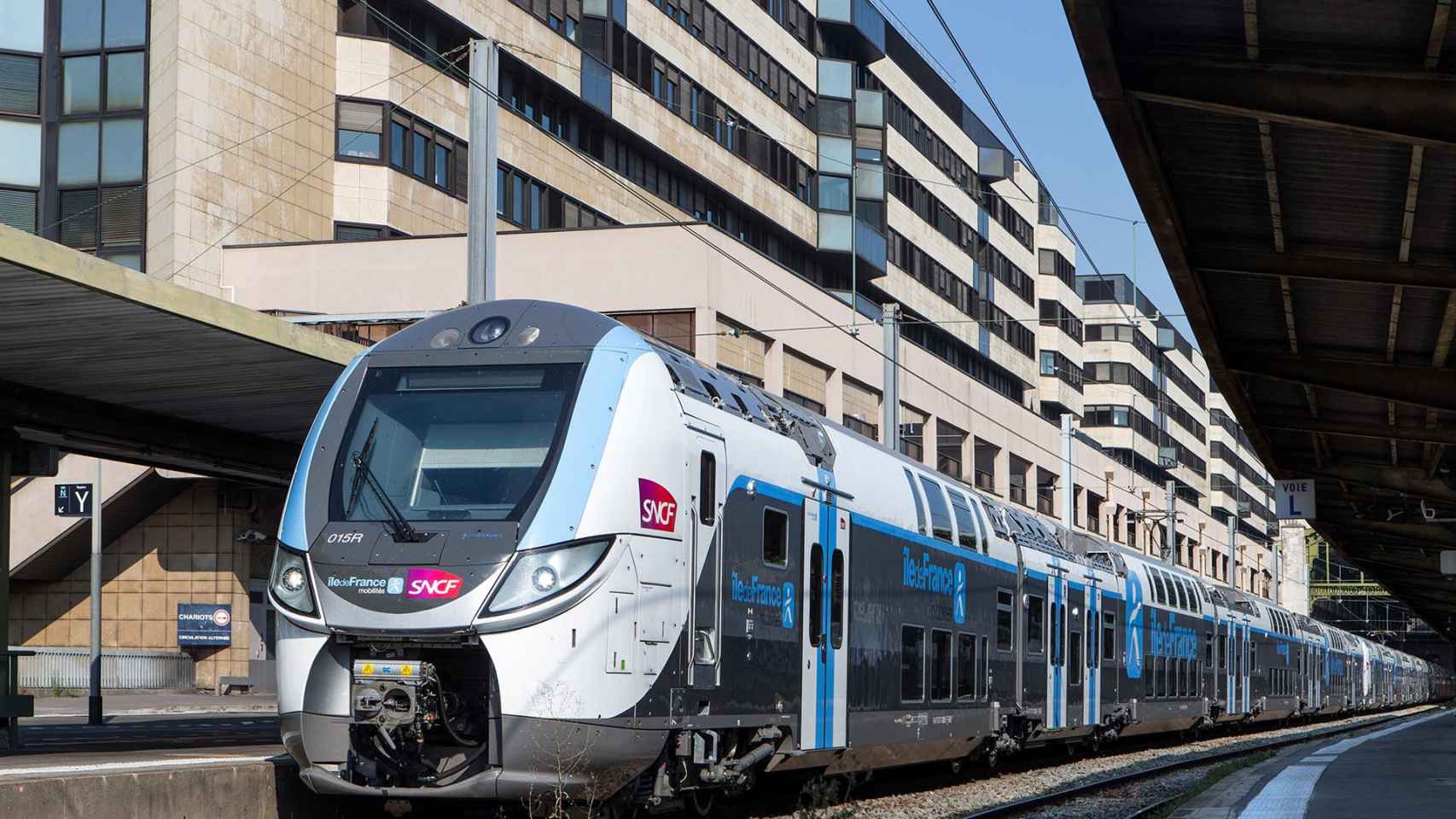 Unidad de tren fabricada por Bombardier para SNCF / Bombardier