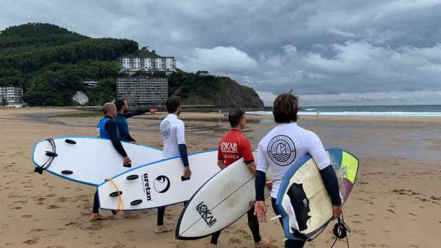 Clase de Txaber Trojaola para celebrar el dcimo aniversario de 'Surfing Euskadi' / Irekia