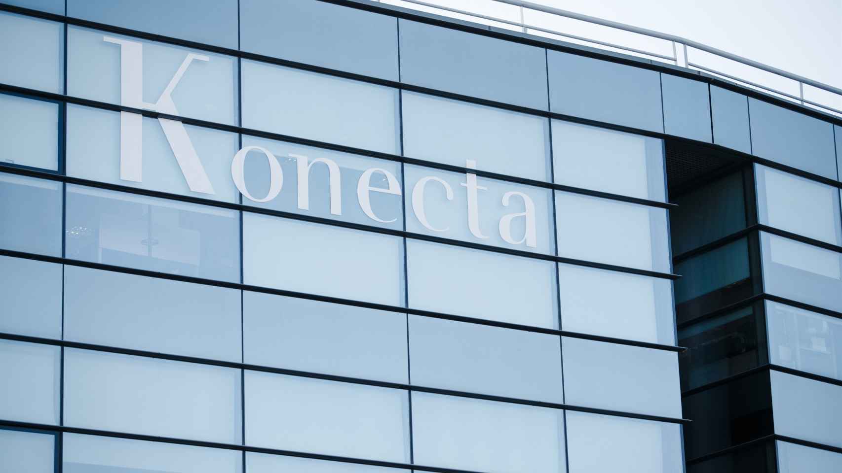 Edificio de la sede de la teleoperadora Konecta / KONECTA