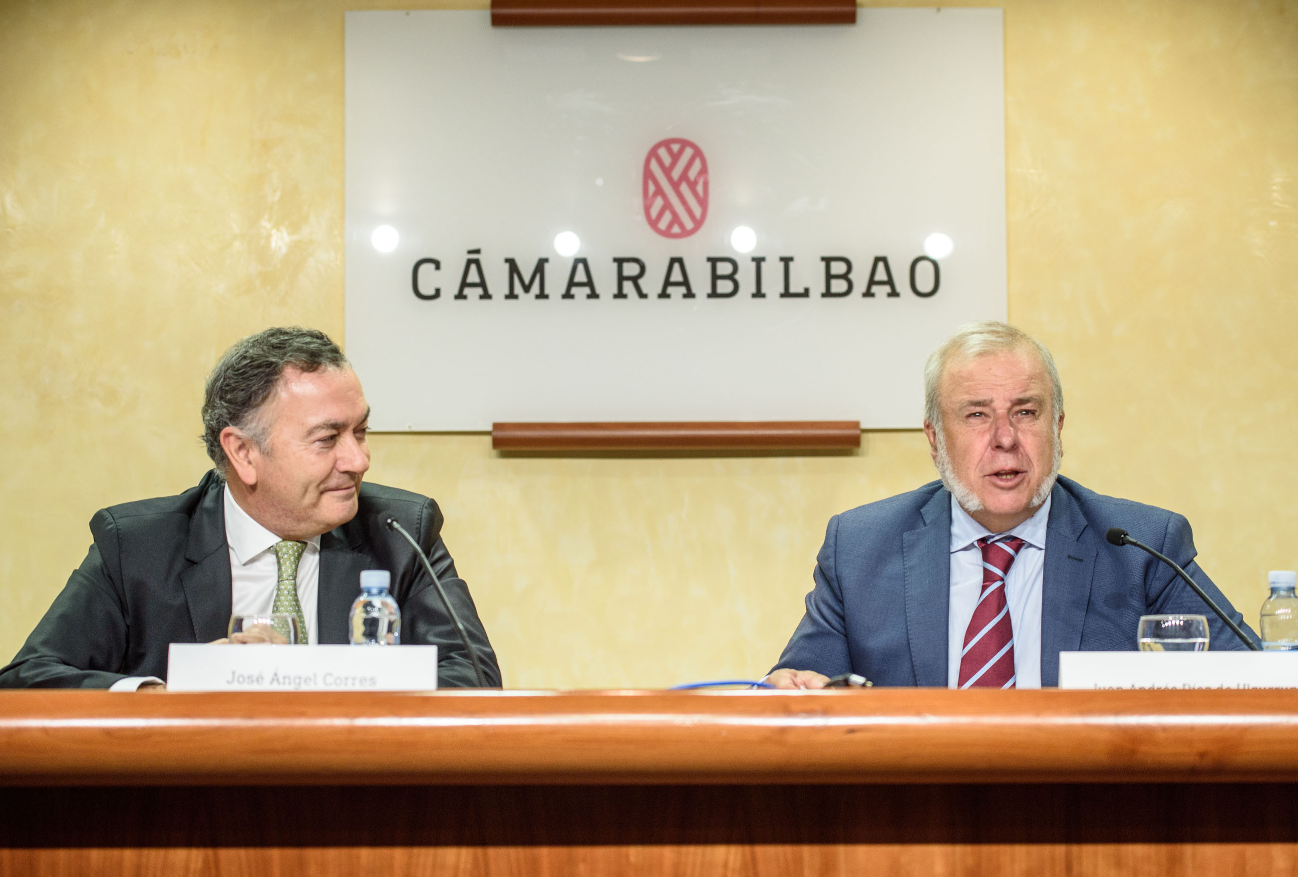 José Ángel Corres, presidente de la Cámara de Bilbao, con Díez de Ulzurrun, presidente de BBG y adjunto al CEO de Enagás / CV