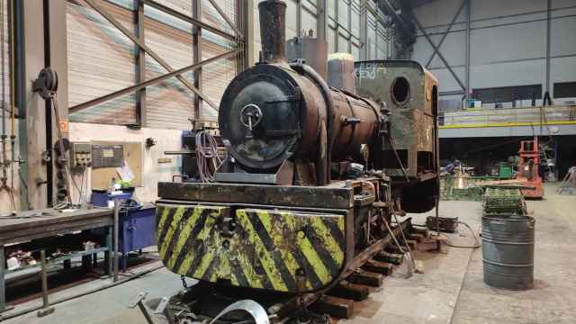 Las locomotoras de los Altos Hornos de Vizcaya estn siendo restauradas / Landeta Burdin Lanak