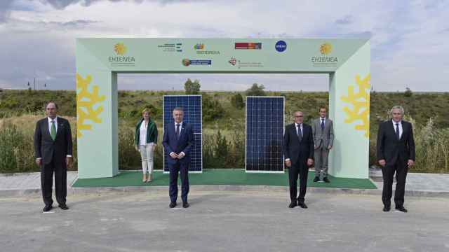 El presidente de Iberdrola, Ignacio Galn, el lehendakari Urkullu y el diputado general de lava, Ramiro Gonzlez, en la presentacin de Ekienea. / EP