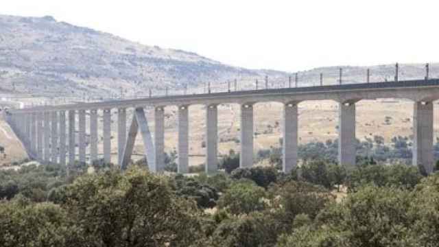 Viaducto del tren de Alta Velocidad entre Burgos y Madrid / EP