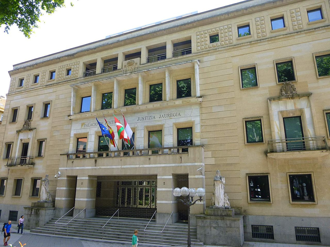 Vista del Palacio de Justicia que alberga el TSJPV en Bilbao.