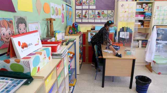 Una profesora en un aula de educacin infantil. / EP