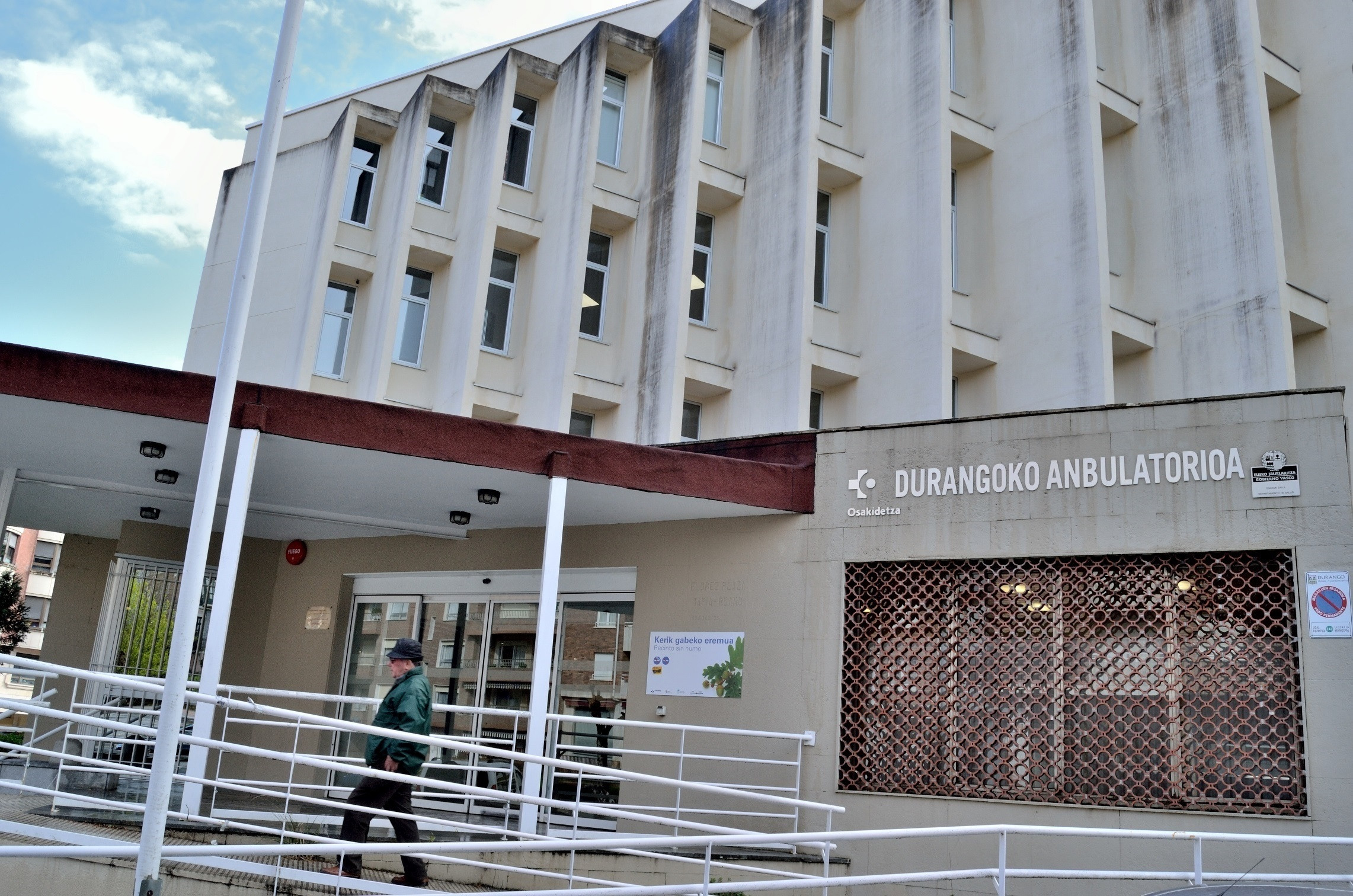 Fachada del ambulatorio de Durango, dentro de la red de Atención Primaria de Osakidetza. / Osakidetza