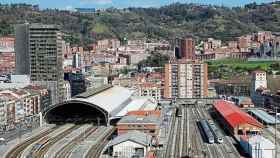 Entrada a la estacin de Abando en Bilbao. / EFE