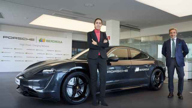 Iberdrola y Porsche se alan para promover la recarga ultrarrpida del vehculo elctrico en Espaa