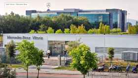 Entrada de las instalaciones de Mercedes Vitoria, motor de las ventas de Euskadi al exterior / CV