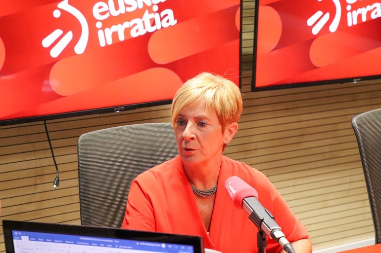 Arantxa Tapia en una entrevista en Euskadi Irratia. / EP