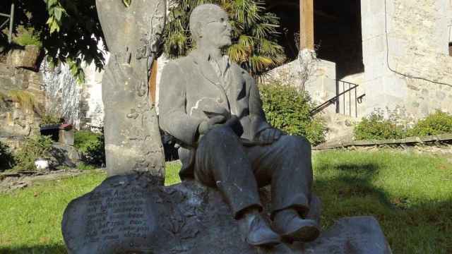 Monumento a Orixe, una de las grandes figuras de la poesa vasca / Uranzu EN CREATIVE COMMONS