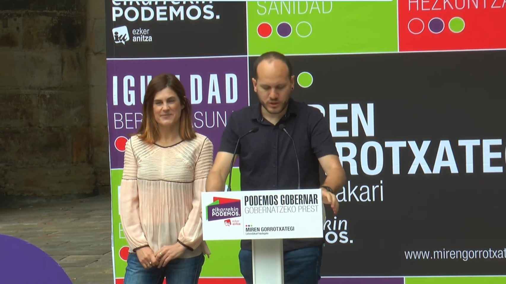 Miren Gorrotxategi e Iigo Martnez en un acto de la ltima campaa electoral./