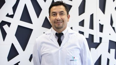 Héctor Fariña, oftalmólogo de Policlínica Gipuzkoa y del Hospital Quirónsalud Donosti