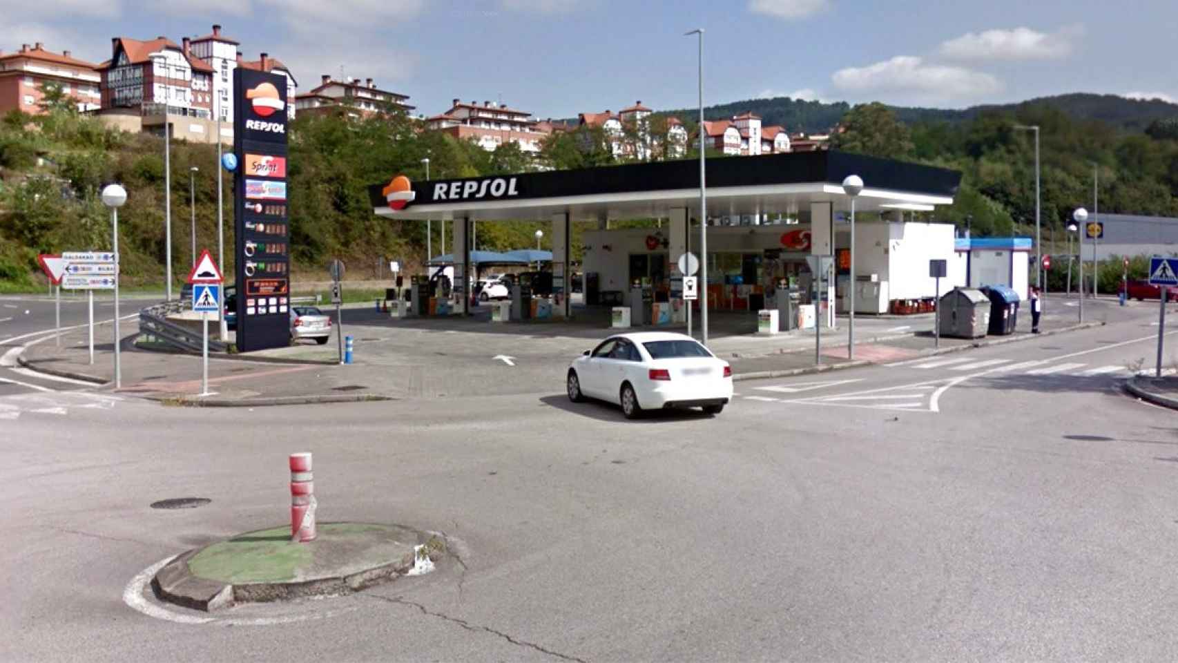 Una gasolinera en Bizkaia / GOOGLE STREET VIEW