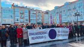 Concentracin del Ayuntamiento de Vitoria con motivo del Da Internacional para la Eliminacin de la Violencia Machista contra las Mujeres. / Ayuntamiento de Vitoria