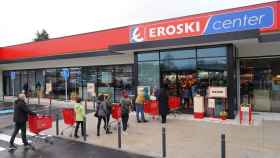 Eroski y su supermercado en Amorebieta./ Eroski