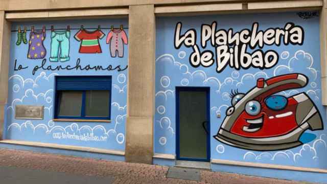 La primera 'planchera' de Espaa est en Bilbao: un negocio que antes era una guardera / La Planchera de Bilbao