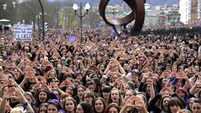 Manifestacin con miles de mujeres el pasado 8M en Bilbao. / EFE