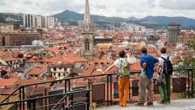Turistas visitando Bilbao. / EP