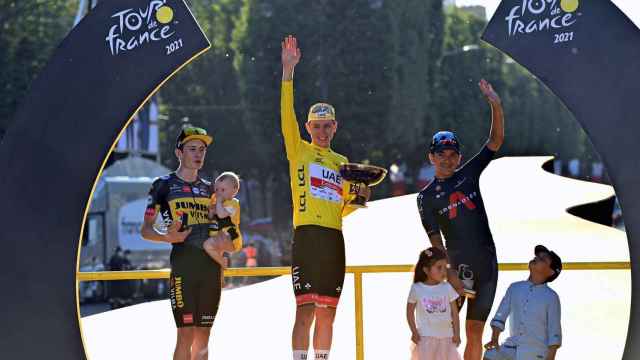 Pogacar, Vinegaard y Carapaz completaron el podium del pasado Tour de Francia. /EP