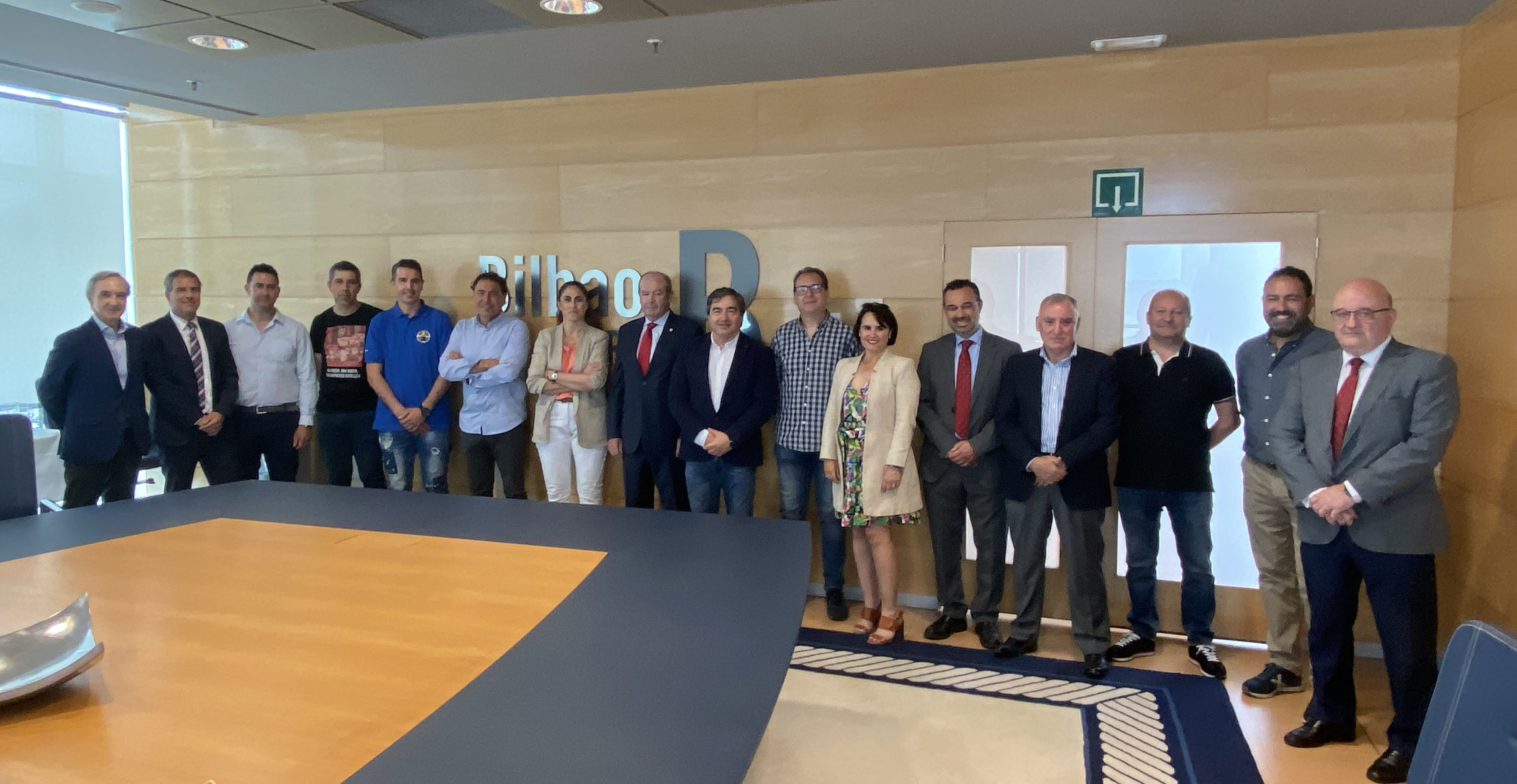 Firma del convenio de la estiba del Puerto de Bilbao en mayo / CV