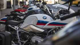 Varias motos de BMW aparcadas / Europa Press