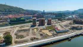 Viviendas en construccin de Jaureguizar en la Punta Norte de la isla de Zorrozaurre, en Bilbao / Jaureguizar